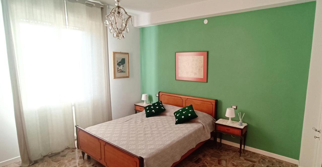 Apartment La Casa Di Amelie Parma